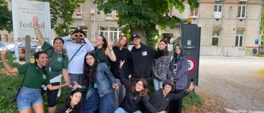 Des volontaires des Compagnons Bâtisseurs