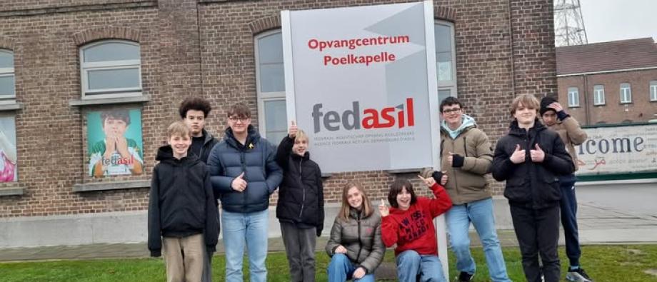 Leerlingen op bezoek bij Fedasil Poelkapelle
