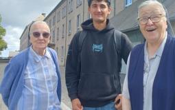 Usman, Soeur Marie Madeleine et Soeur Albert Marie INDSC FEDASIL Beauraing